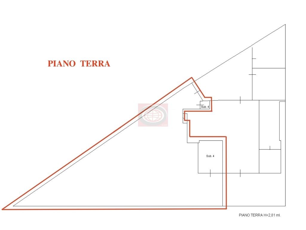 VILLA CHIAVICHE: n. 1 negozio GIA A REDDITO a Euro/mese 358,00 - OTTIMO INVESTIMENTO