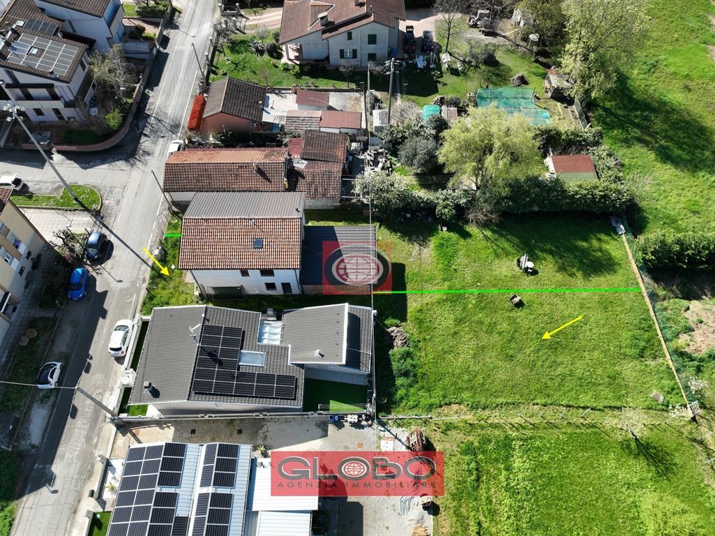 PISIGNANO di Cervia: APPARTAMENTO GREZZO al PIANO PRIMO di casa SINGOLA GREZZA = 2 letto e giardino privato di 550 mq. circa