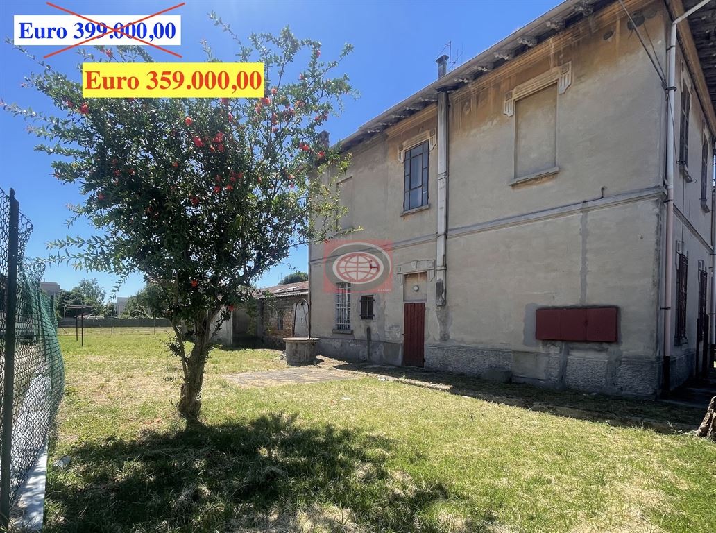 FORLI' ( zona stazione ): su LOTTO di 1.415 mq. CASA SINGOLA con LABORATORIO e TERRENO EDIFICABILE