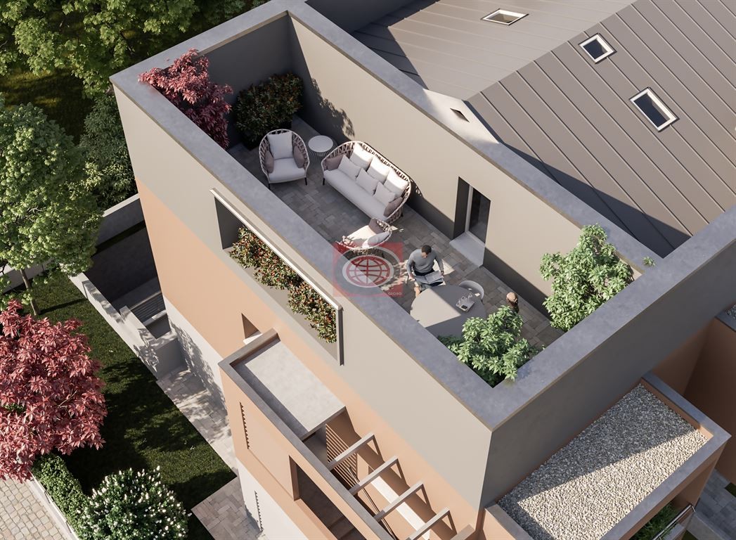 Appartamento con tre camere e cucina separata